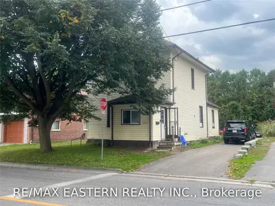 1039 High Street, Peterborough, On K9j 5r8