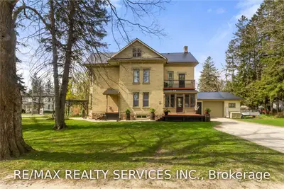 105 Colcleugh Avenue, Wellington North, On N0g 2l1