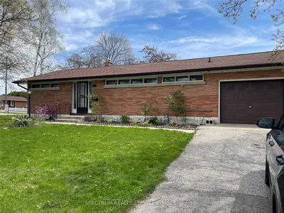 169 North Street E, Tillsonburg, On N4g 1b8