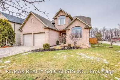 404 South Carriage Way, London North, ON N6G 0B2