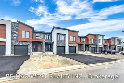3009 Turner Crescent, London South, ON N6M 0J3