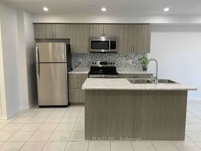 7 Butcher Crescent, Brantford, ON N3T 0P3