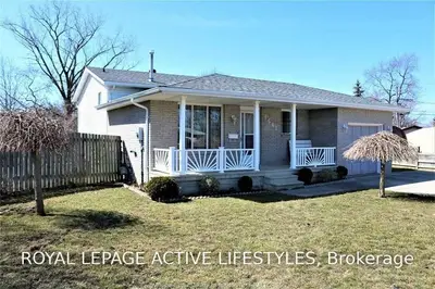 1641 Courtland Circuit, Windsor, ON N8T 3K5