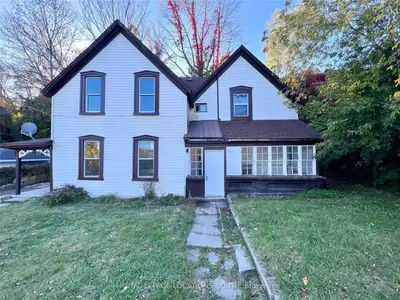 726 Berford Street, South Bruce Peninsula, ON N0H 2T0