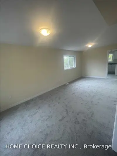 35 Carew Boulevard, Kawartha Lakes, On K9v 0p7