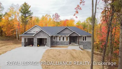 15 New Pierce Drive, Stirling-rawdon, On K0k 3e0