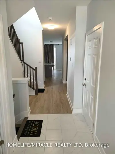 775 Derreen Avenue, Stittsville - Munster - Richmond, ON K2S 2Z1