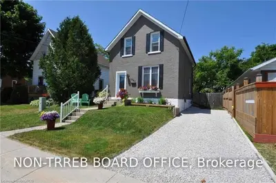 1882 3RD Avenue W, Owen Sound, ON N4K 4R8