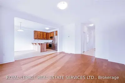 12 Elkington Lane E, Brantford, ON N3T 0T5
