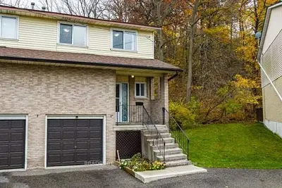 5 RALEIGH Street C, Brantford, ON N3T 1J8