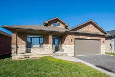 45 Bel Air Lane, Quinte West, ON K8V 0H4