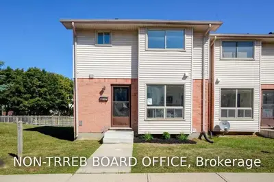 355 SANDRINGHAM Crescent 55, London South, ON N6C 5K3