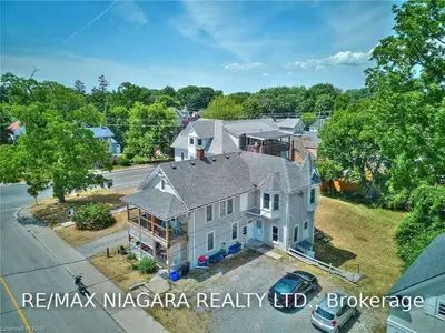 21 Sugarloaf Street, Port Colborne, On L3k 2m9