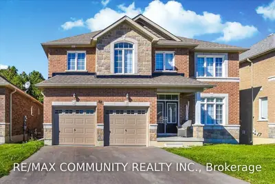 82 Alcorn Drive Main, Kawartha Lakes, On K9v 0m8