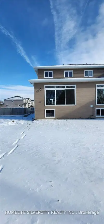 210 Heritage Park Drive, Greater Napanee, ON K7R 3Y1