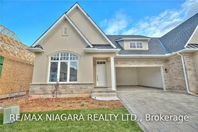 20 Sassafras Row 22, Fort Erie, ON L0S 1N0