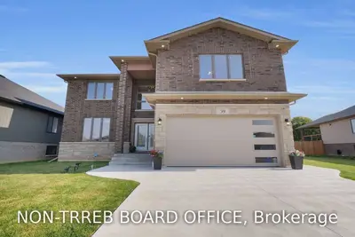 39 Peachtree Lane, Chatham-Kent, ON N7L 0B3
