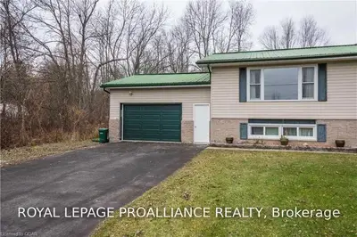 146 OLD PORTAGE Road, Prince Edward County, ON K0K 1L0