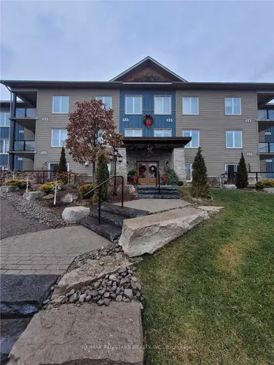94 Francise Street W 106, Kawartha Lakes, On K0m 1n0