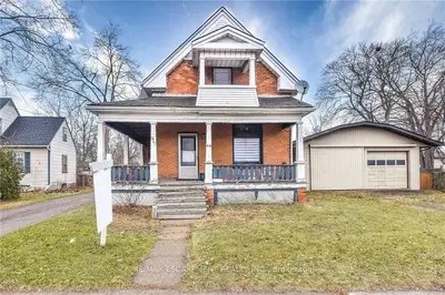 816 Colbourne Street, Brantford, ON N3S 3S4