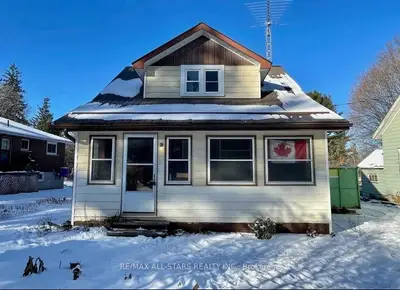 14 John Street, Kawartha Lakes, On K0m 2b0