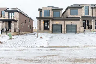 886 Sobeski Avenue, Woodstock, On N4t 0n7