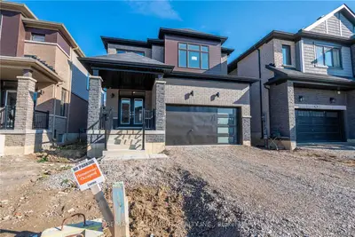 38 Carrie Crescent, Haldimand, ON N3W 0C9