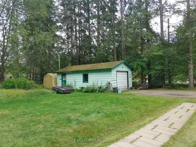 76 Hanes Road, Huntsville, On P1h 1m3