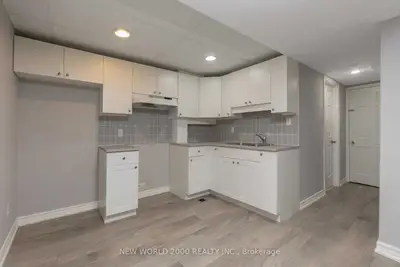 22 Churchill Street, Hamilton, ON L0R 2H0
