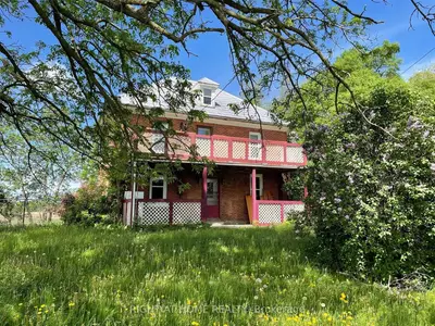 2414 Outlet Road, Front Of Leeds & Seeleys Bay, On K0e 1l0