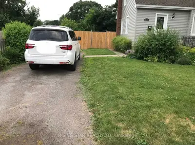 6366 Frederica Street, Niagara Falls, ON L2G 1C4