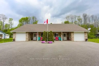 21568 Loyalist Parkway, Prince Edward County, On K0k 1l0