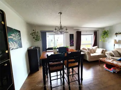 109 Essex Point Drive, Cambridge, ON N1T 1W6
