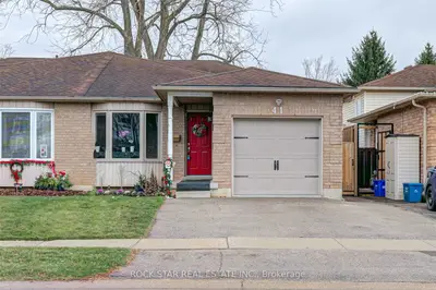 41 Palomino Drive, Brantford, ON N3P 1J6