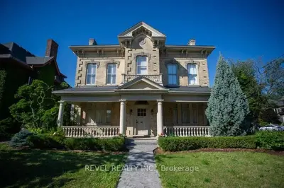 168 Brant Avenue, Brantford, ON N3T 3H7