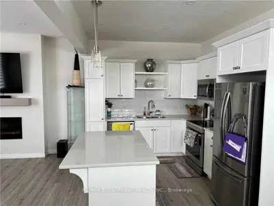 18 Curren Crescent, Tillsonburg, ON N4G 0J3