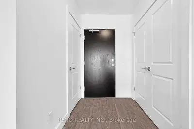 15 Glebe Street 1011, Cambridge, ON N1S 2L8