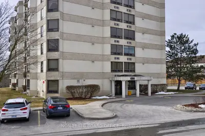 688 Preston Parkway 402, Cambridge, On N3h 5k6