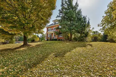 2200 Governors Road, Hamilton, ON L0R 1J0