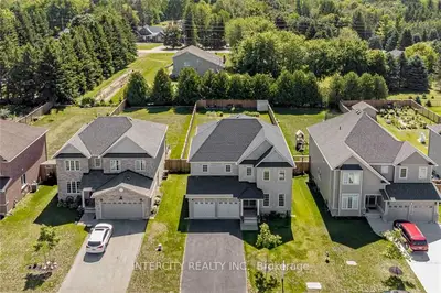 94 Ryan Street, Centre Wellington, On N1m 0e4