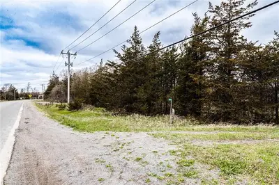 819 COUNTY ROAD 7 Road, Prince Edward County, ON K0K 2T0