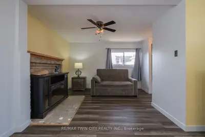 30 Holme Street, Brantford, ON N3T 4Z6