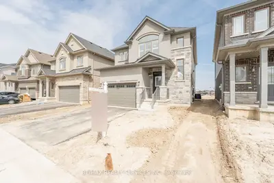 11 Elkington Lane, Brantford, ON N3T 5L5
