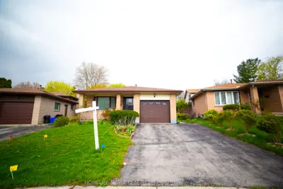 30 Sussex Crescent, London East, ON N5Y 5H2
