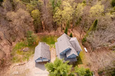 1983 BRUNEL Road, Huntsville, ON P1H 2J3