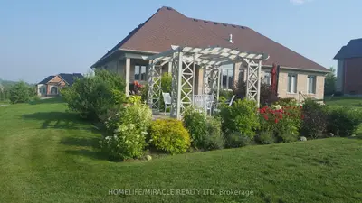 4 Nature's Landing Drive, East Garafraxa, ON L9W 6T8