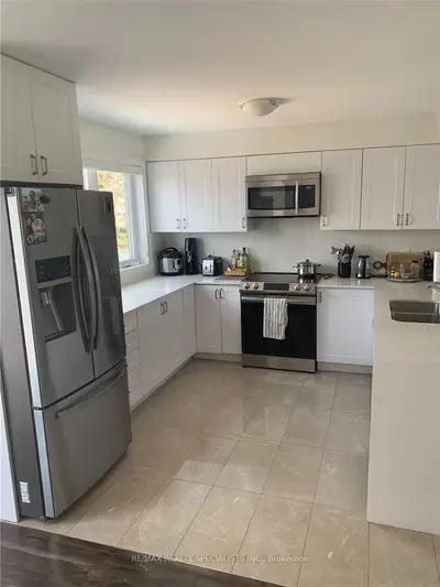 175-177 Russell Avenue 14, St. Catharines, ON L2R 1W7