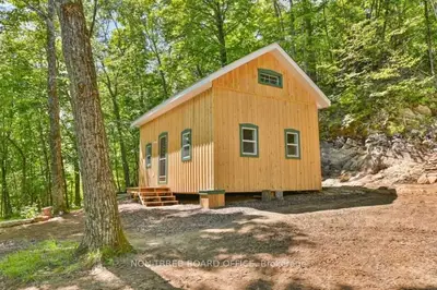 1008 Gordie Lane, North Frontenac, On K0h 2j0