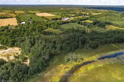 1605 County Road 17, Prince Edward County, On K0k 2p0