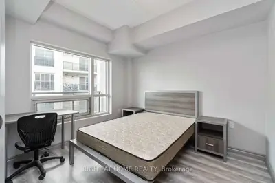 275 Larch Street H 605, Waterloo, ON N2L 3R2